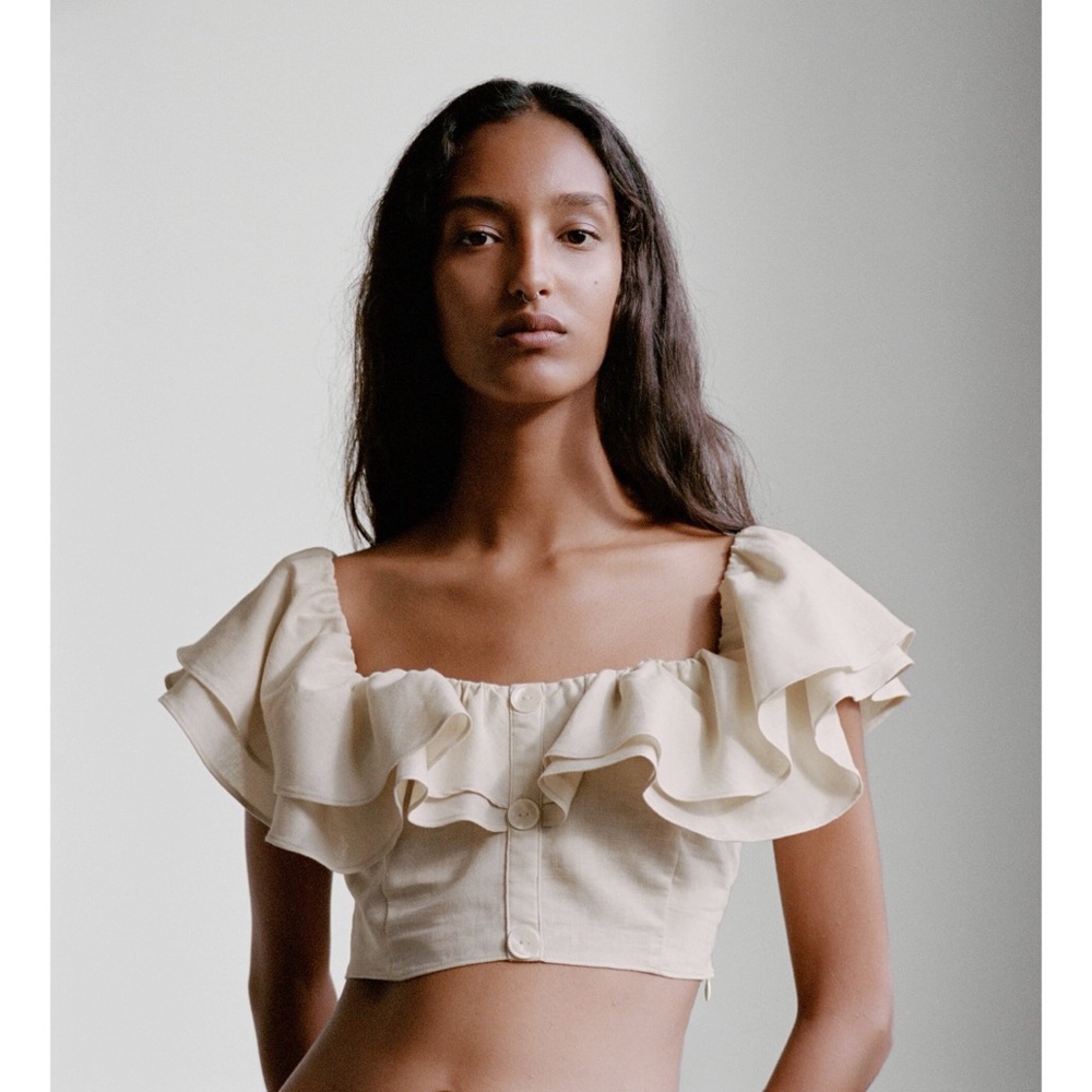 Zara NWT Cropped Ruffle Linen Blend Top Medium Beige Bloggers Fav